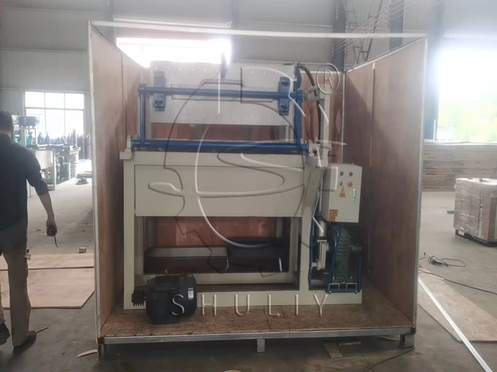Machine de fabrication de cartons à œufs pour l'Ouganda